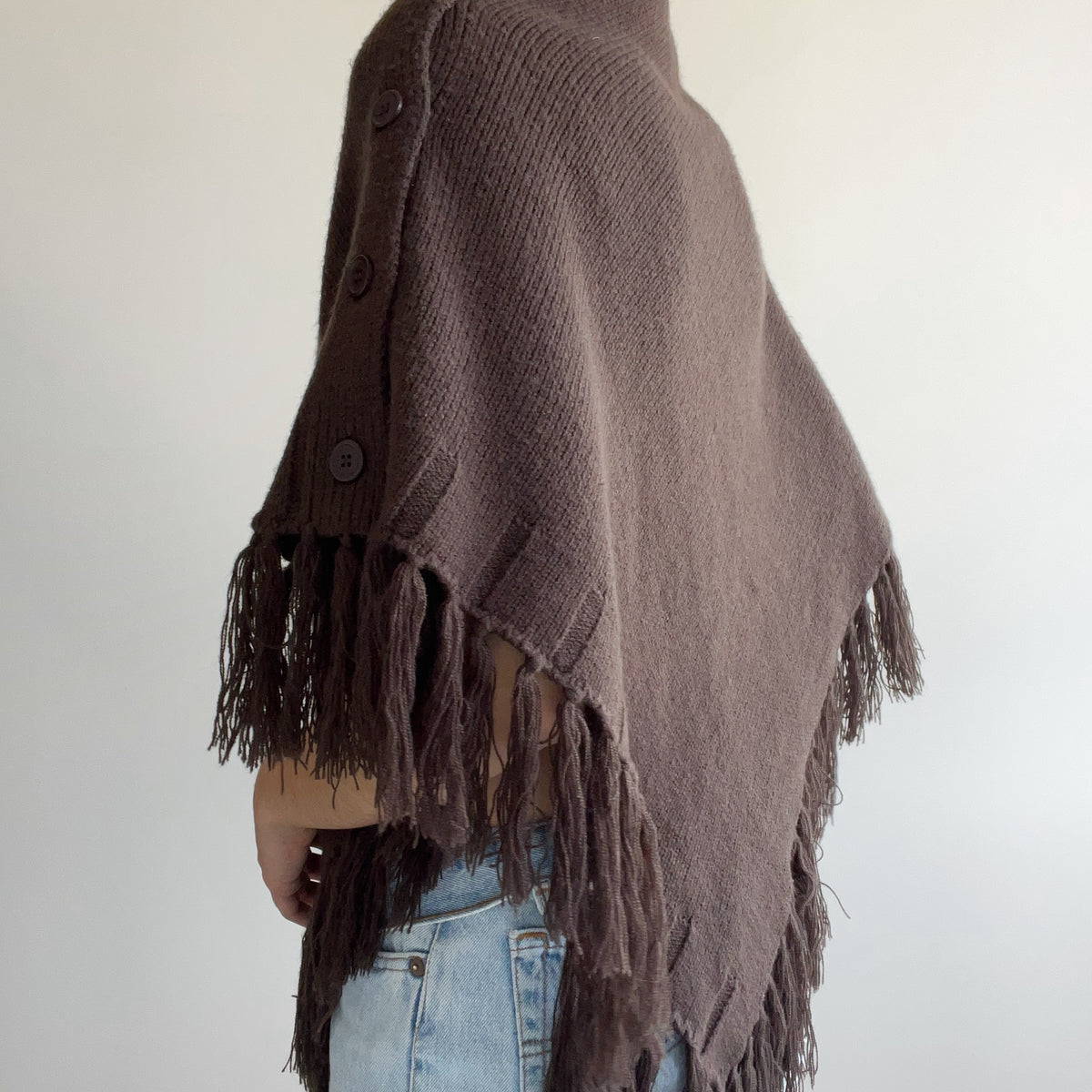 PONCHO WITH FRINGE