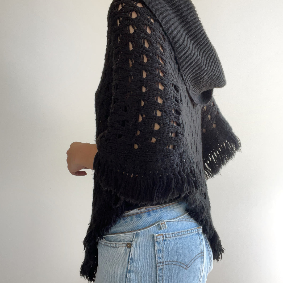 PONCHO WITH FRINGE