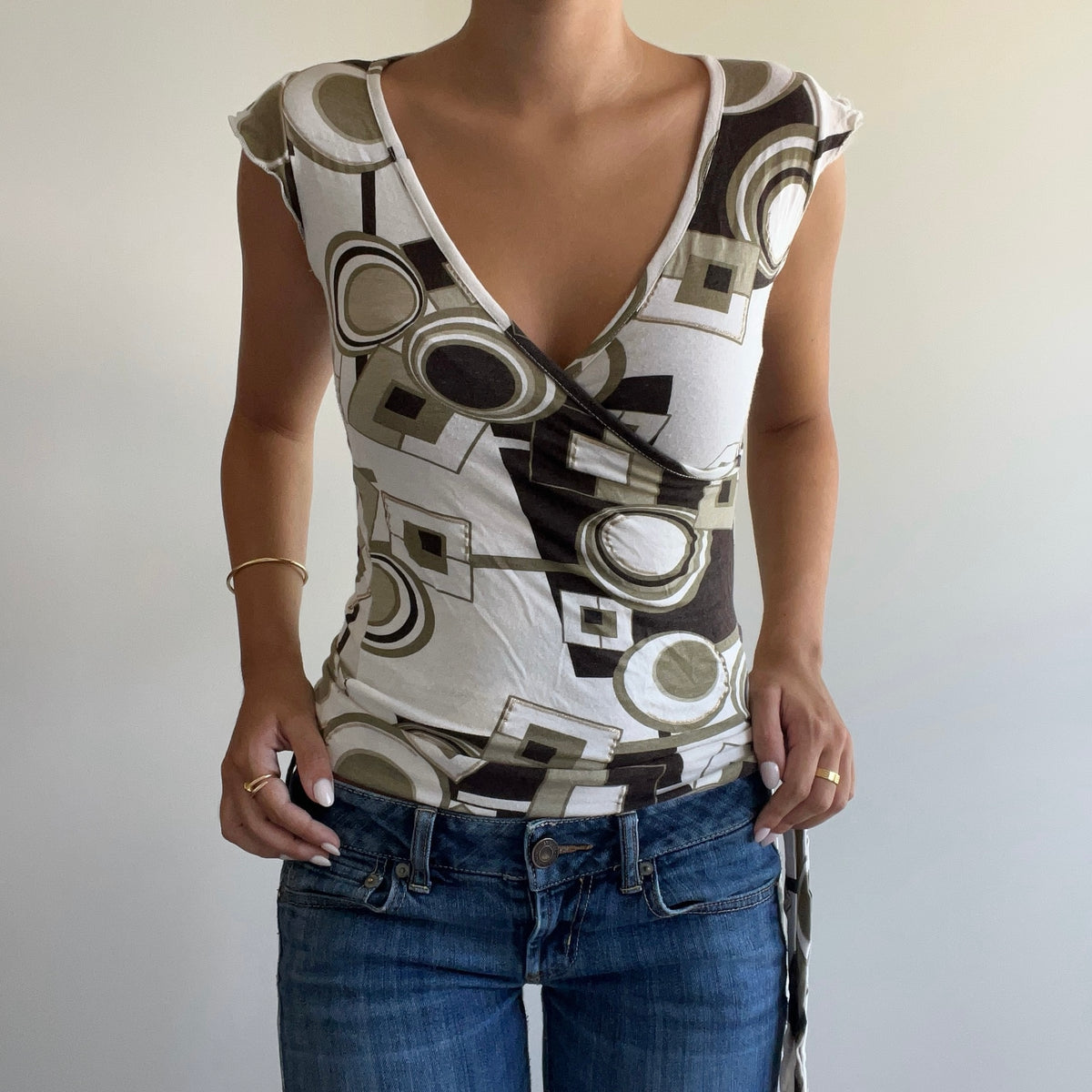 ABSTRACT WRAP TANK