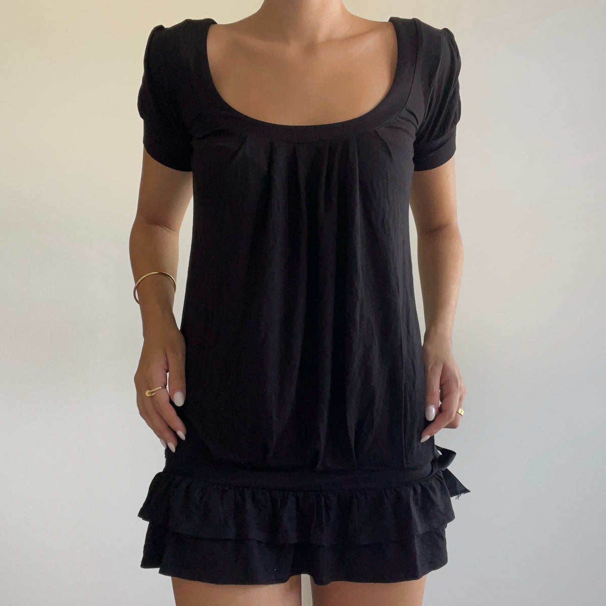 BLACK RUFFLE MINI DRESS