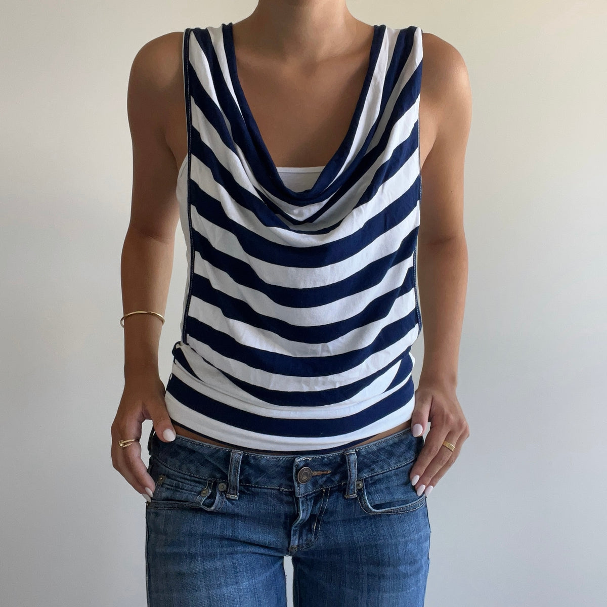 STRIPED LAYERED TANK