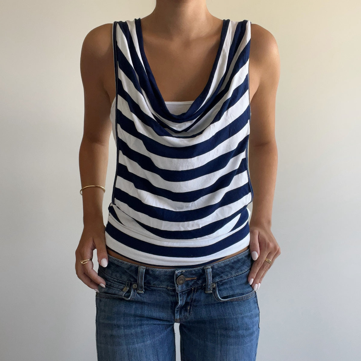STRIPED LAYERED TANK