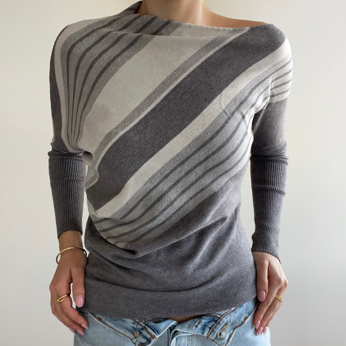 GREY STRIPE JUMPER