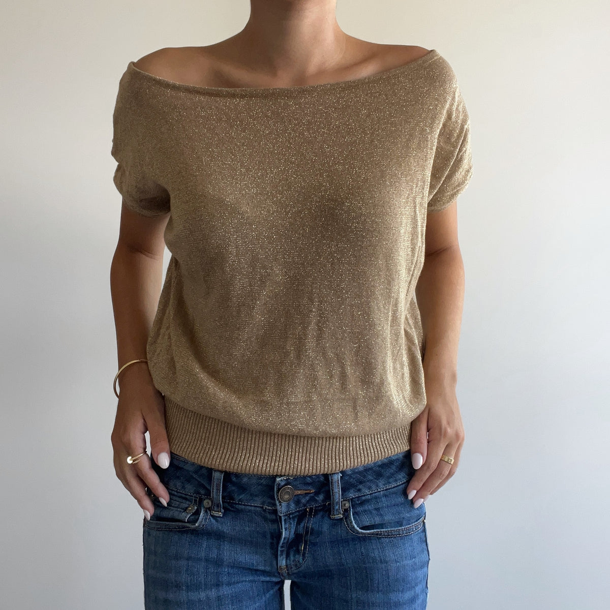 GOLD SHIMMERY TOP