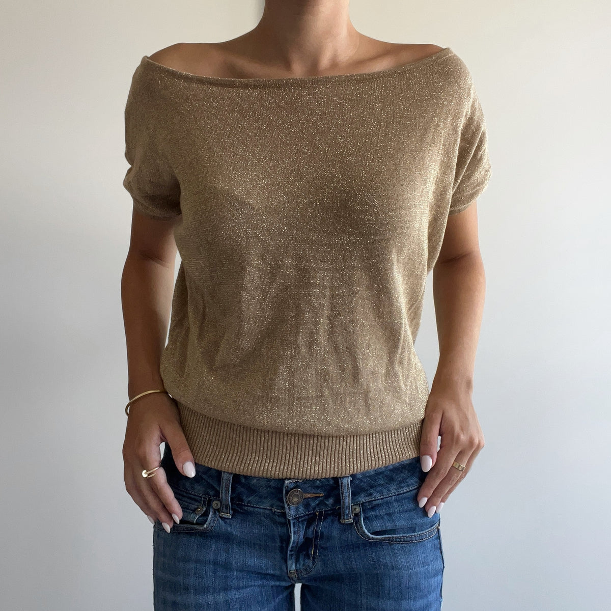 GOLD SHIMMERY TOP
