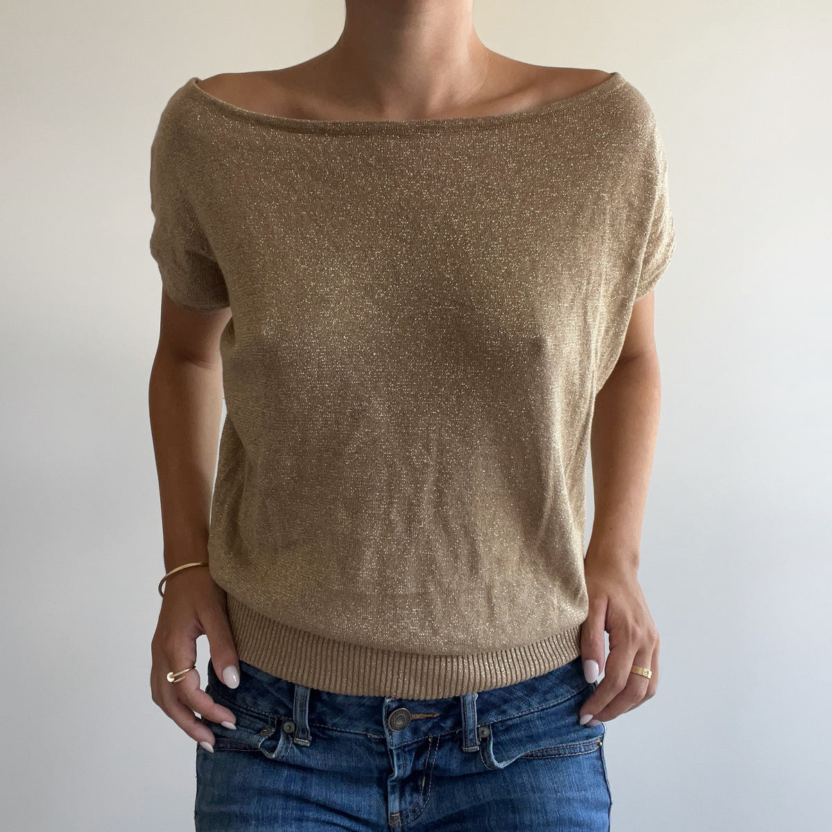GOLD SHIMMERY TOP