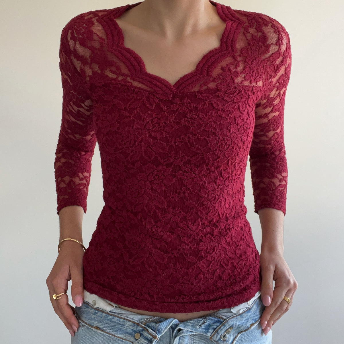 RED LACE 3/4 SLEEVE