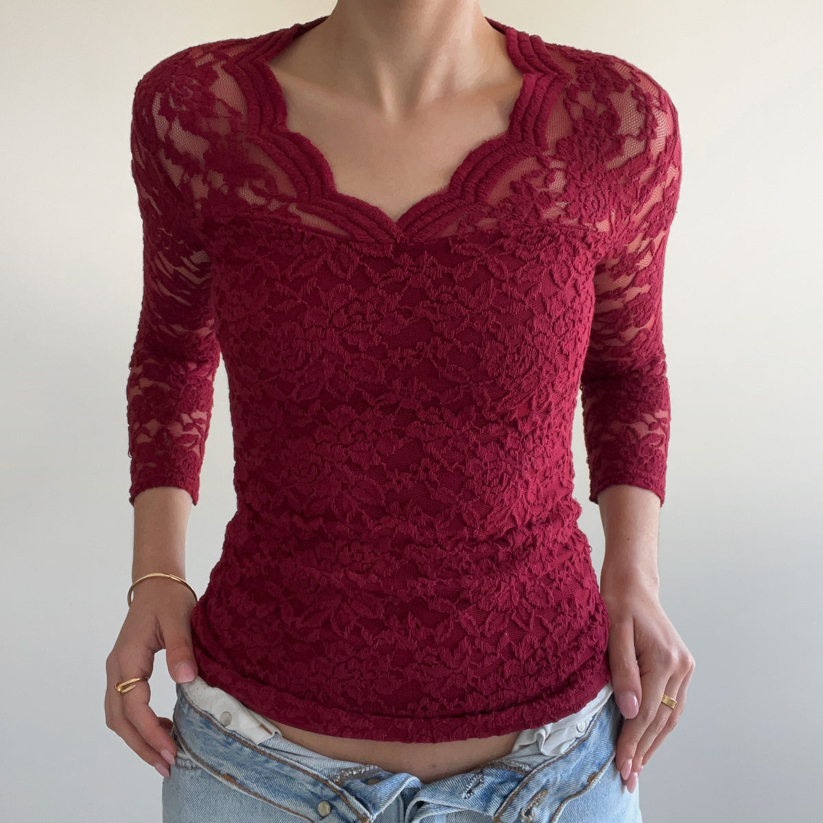 RED LACE 3/4 SLEEVE