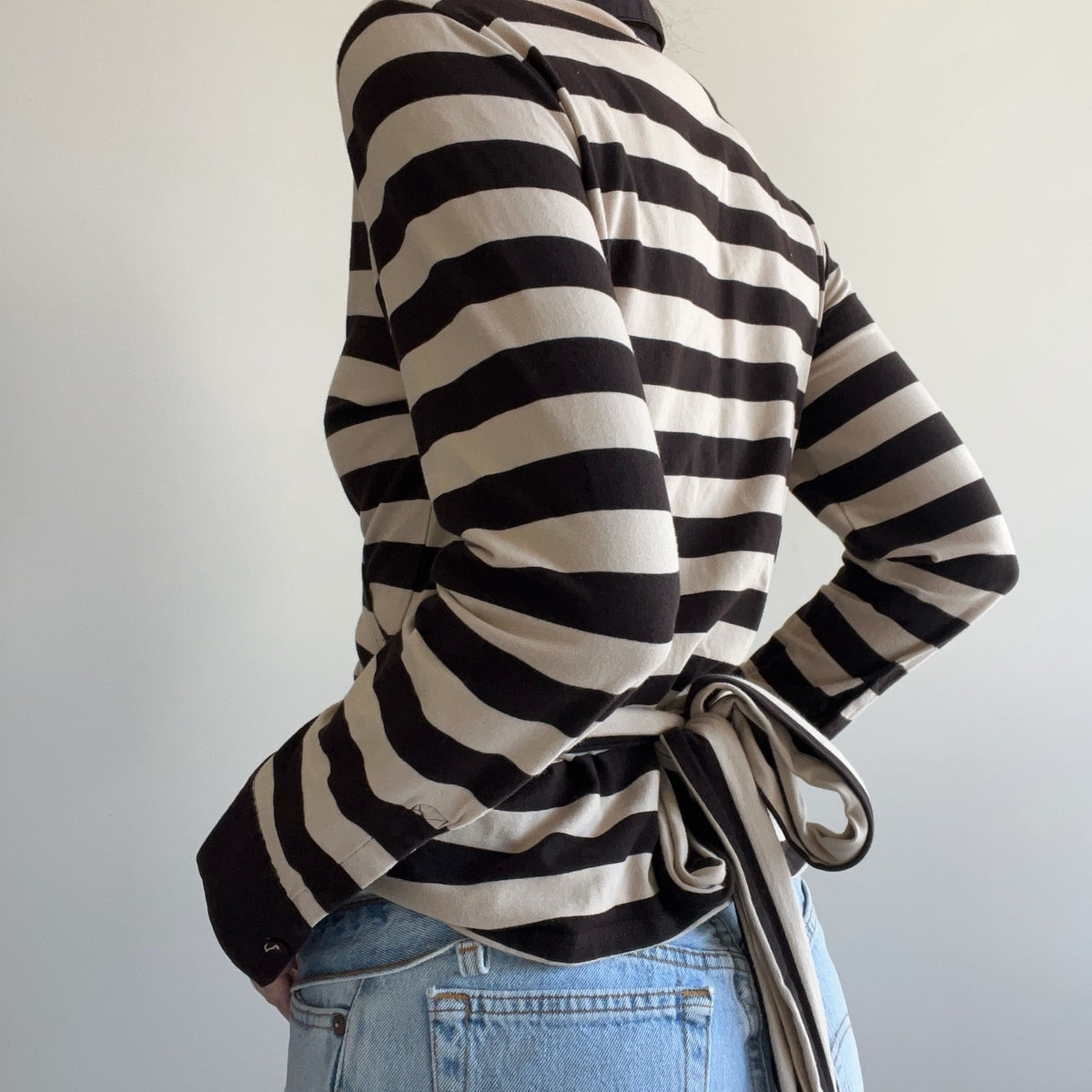 STRIPED WRAP BLOUSE