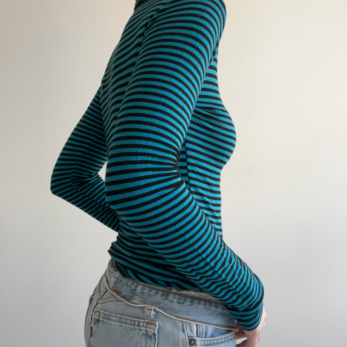 BLUE ROLLNECK LONG SLEEVE