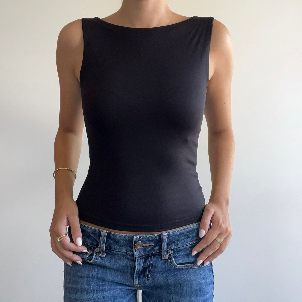 BLACK BOATNECK TANK