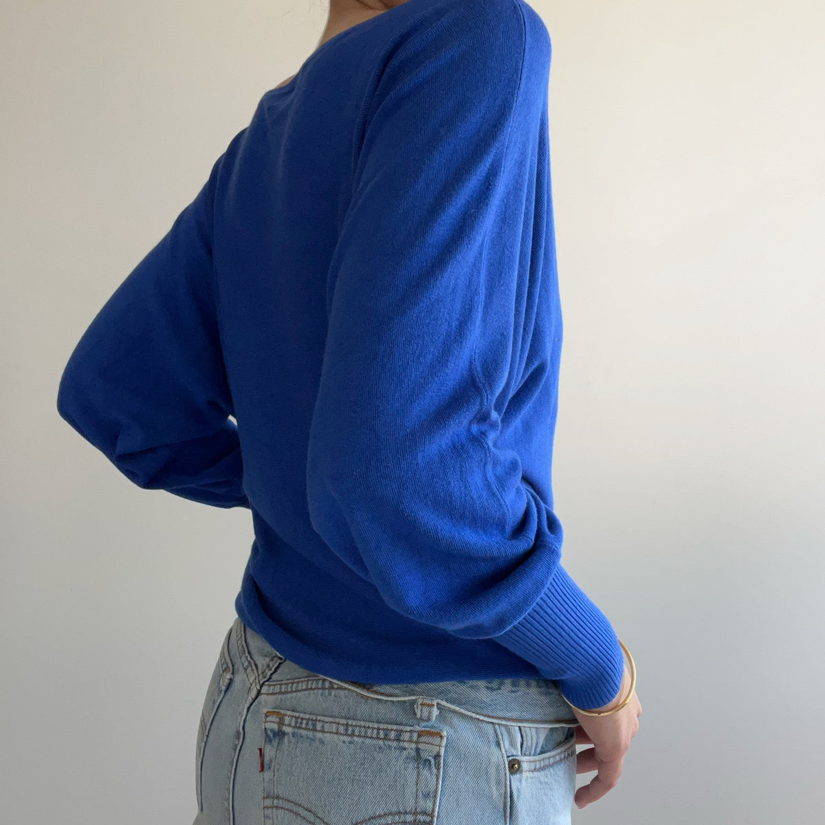 BLUE BATWING TOP