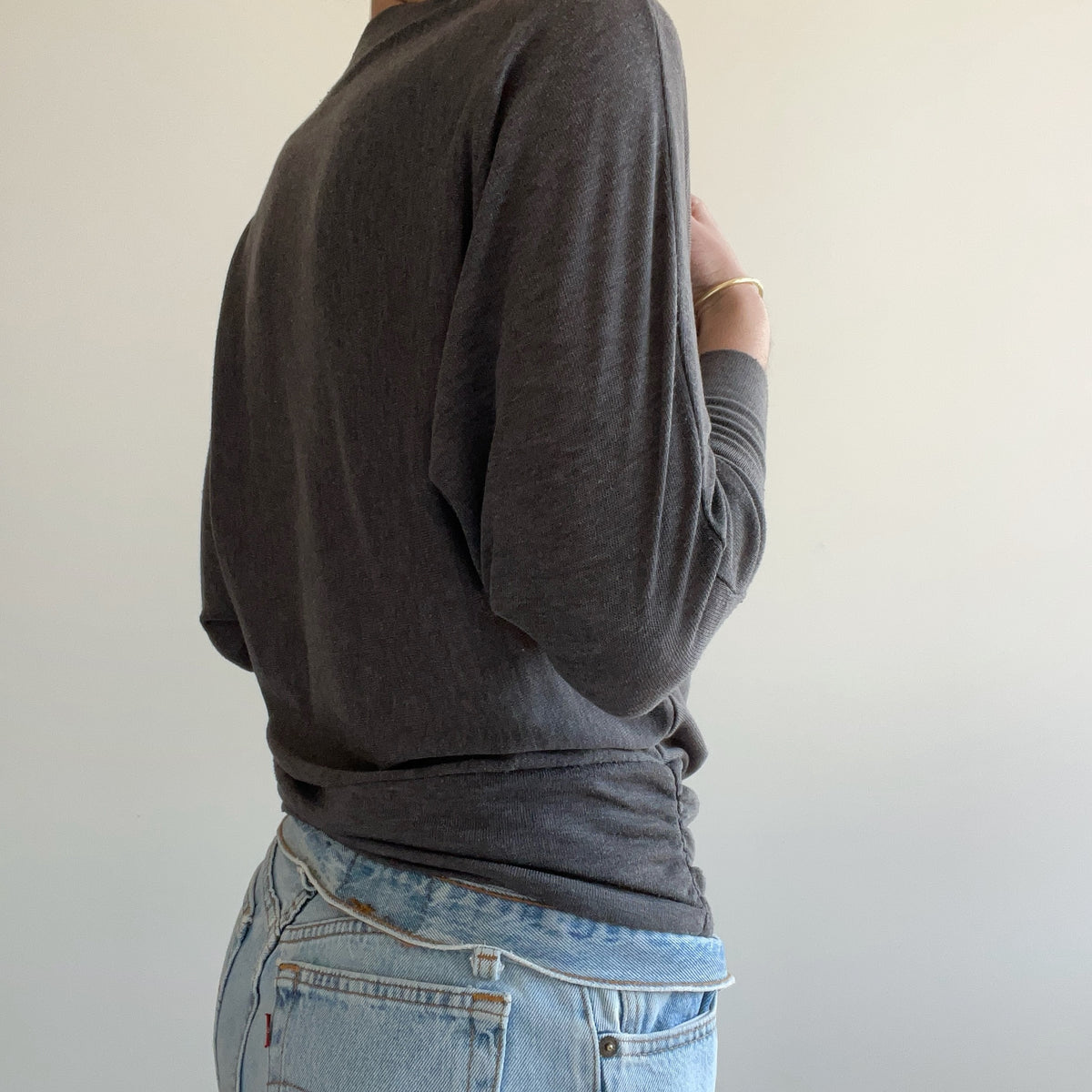 GREY SLOUCHY TOP