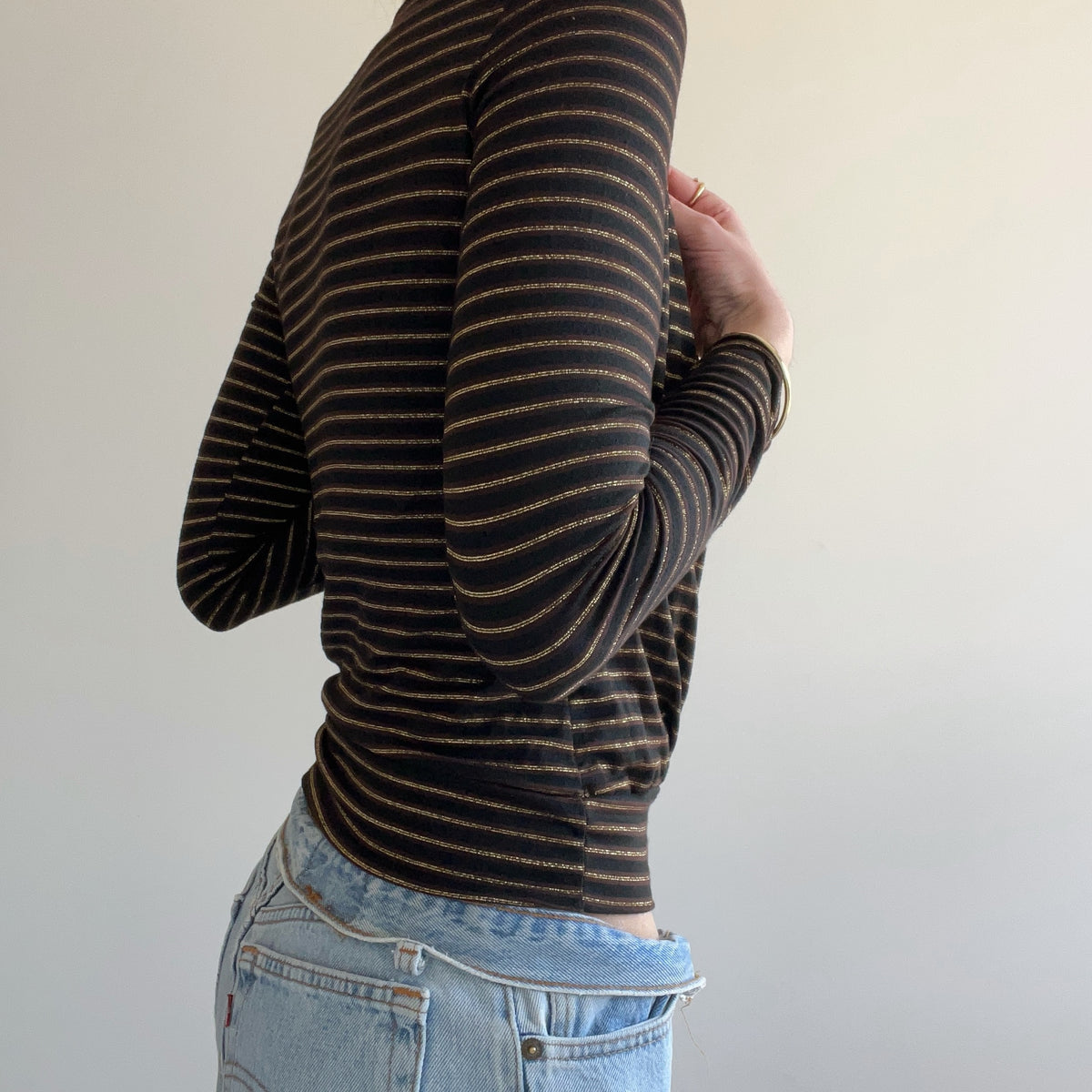 STRIPED DRAPE TOP