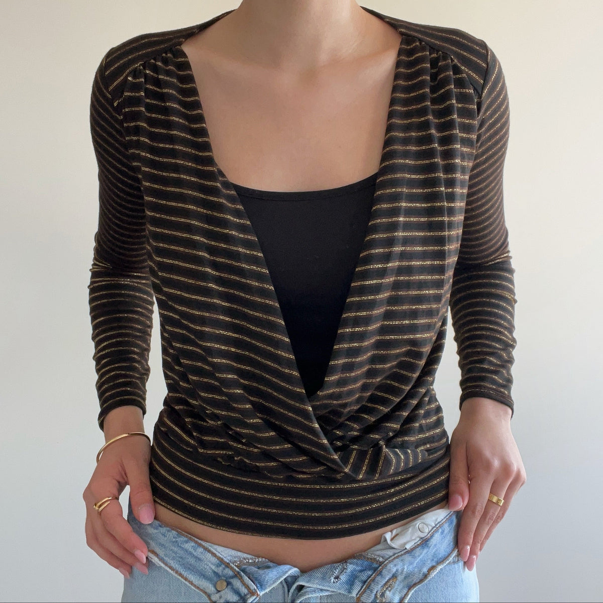STRIPED DRAPE TOP