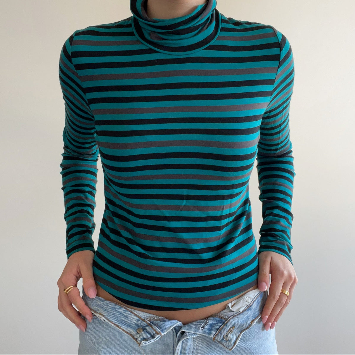 STRIPED LONG SLEEVE