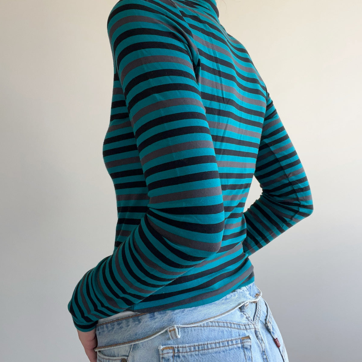 STRIPED LONG SLEEVE