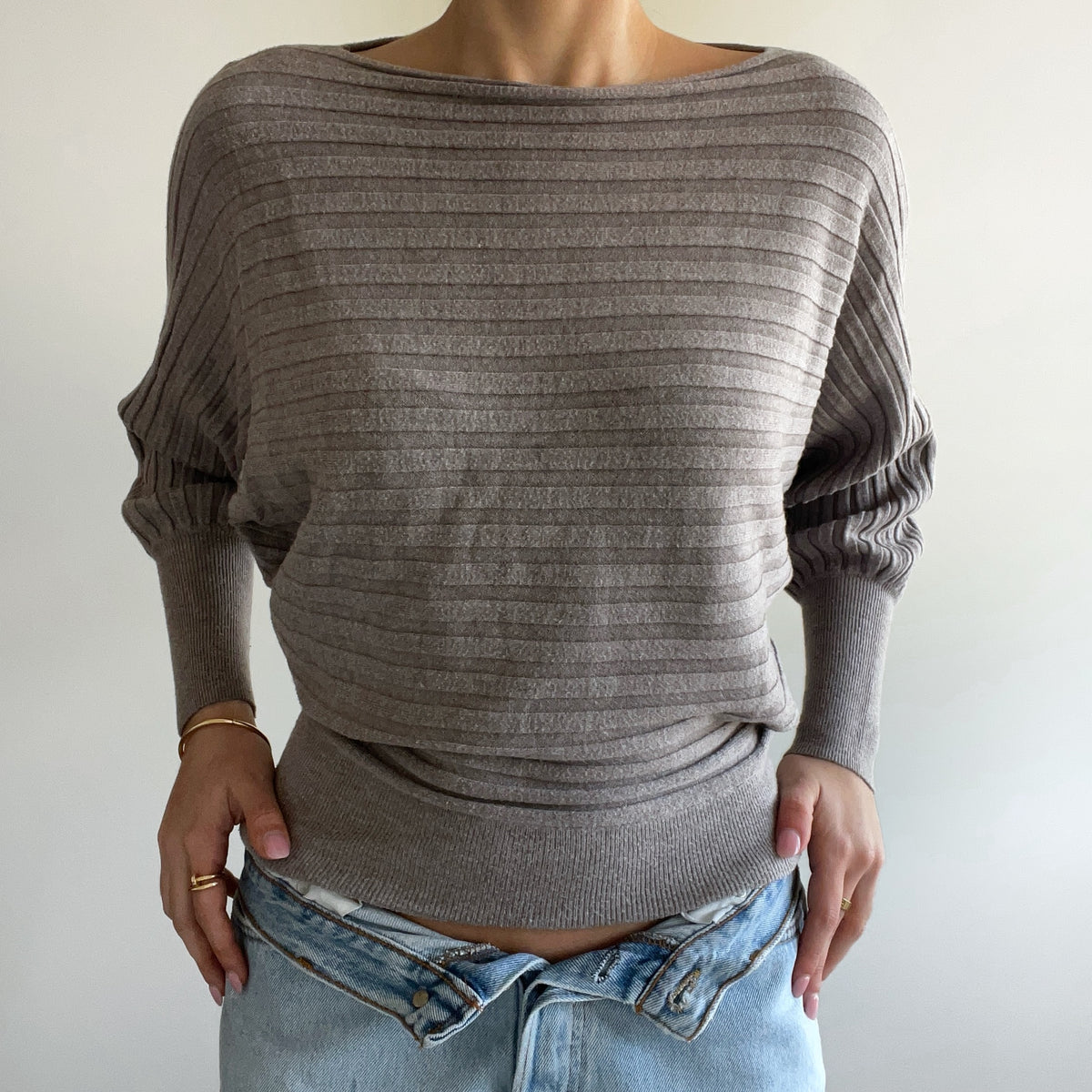 SLOUCHY RIBBED JUMPER