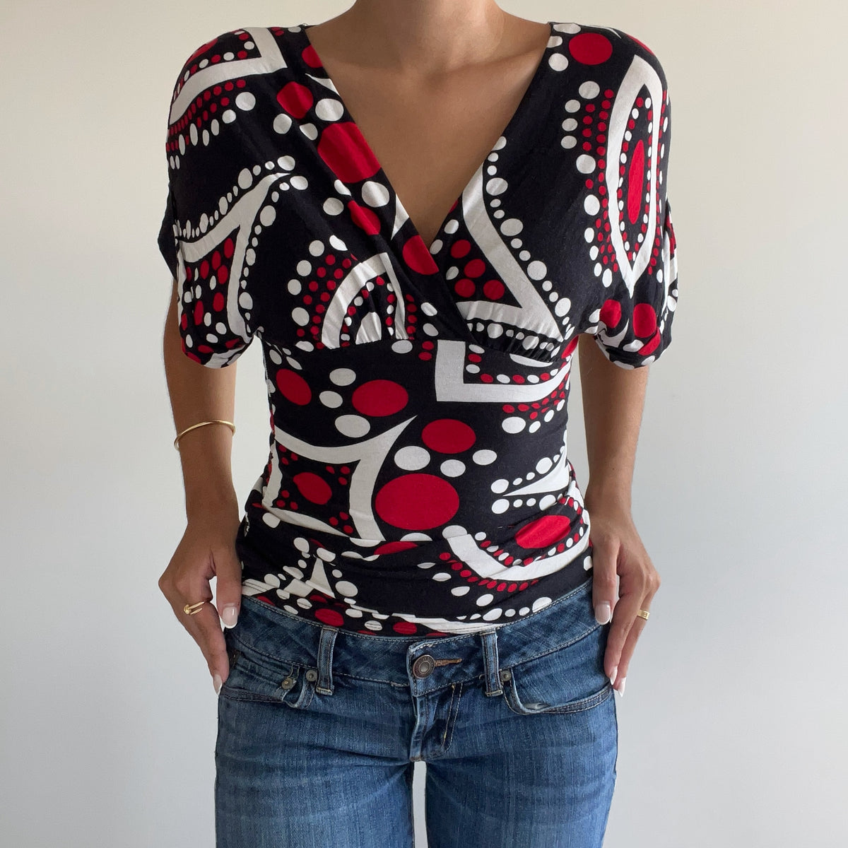 ABSTRACT BATWING TOP