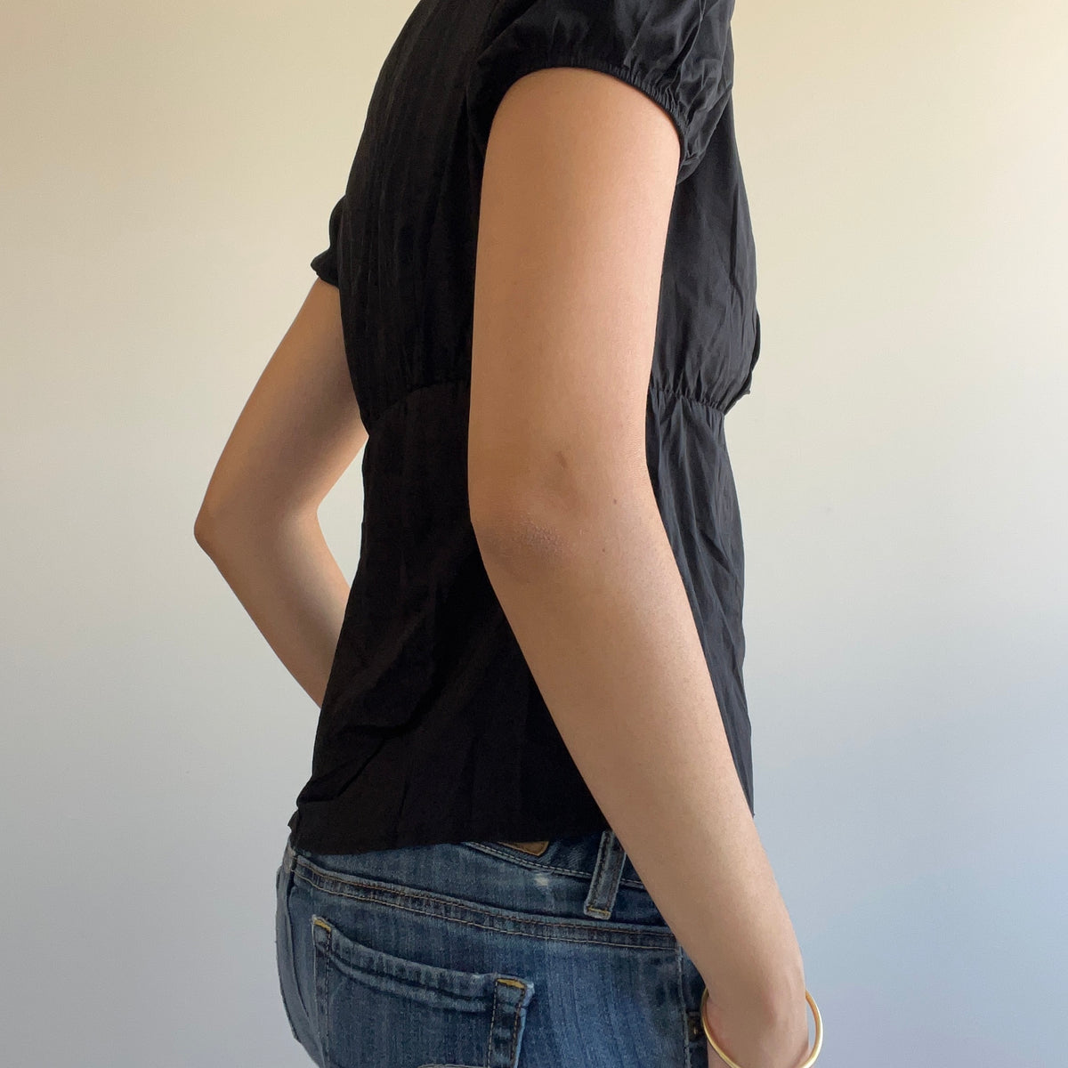 BLACK BUTTON UP BLOUSE