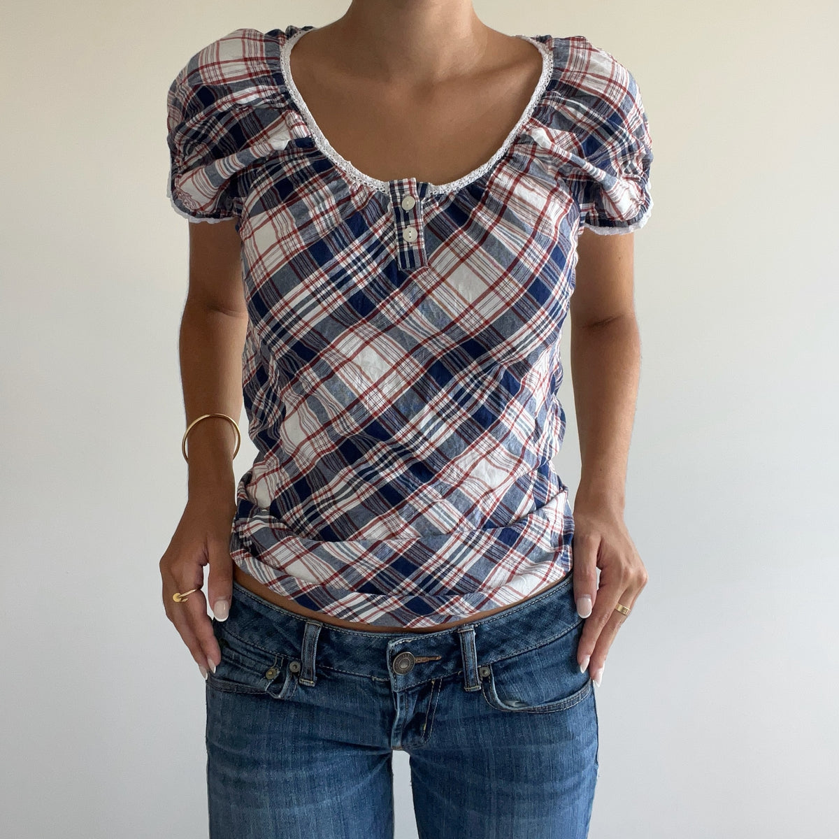 PLAID PUFF SLEEVE TOP