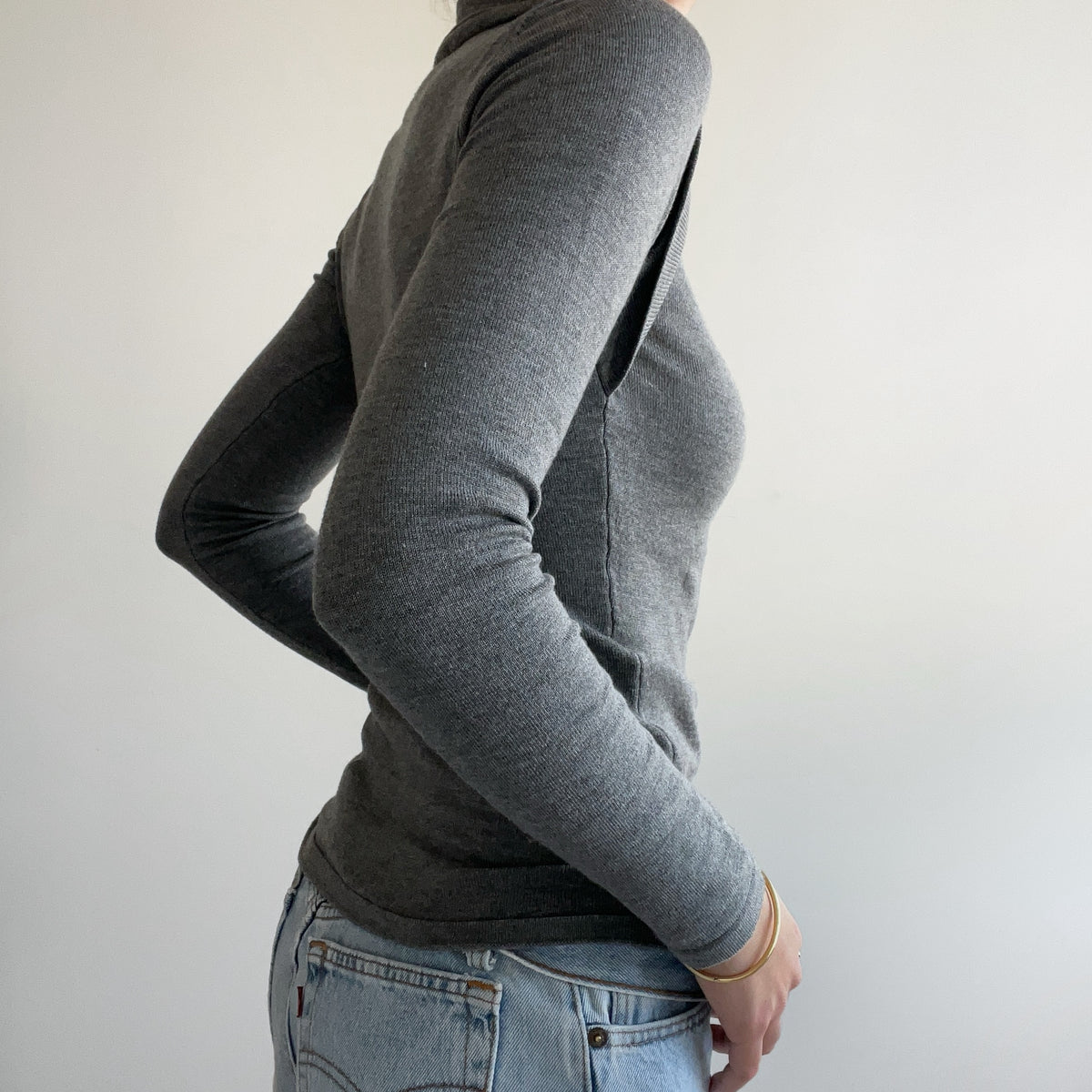 GREY LONG SLEEVE