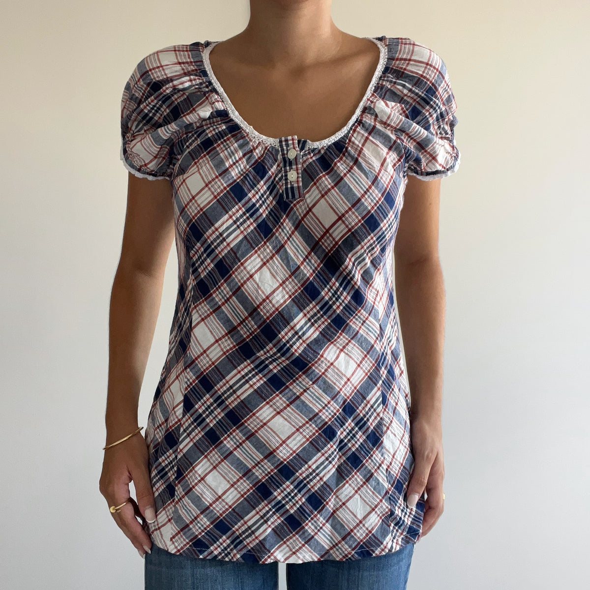 PLAID PUFF SLEEVE TOP