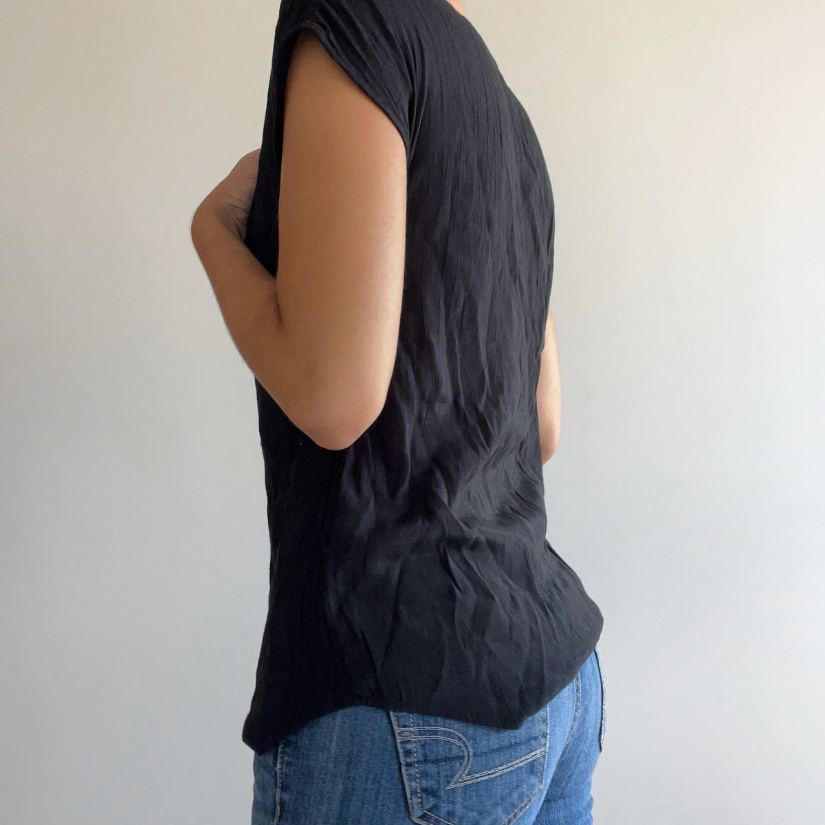 BLACK BEADED TOP