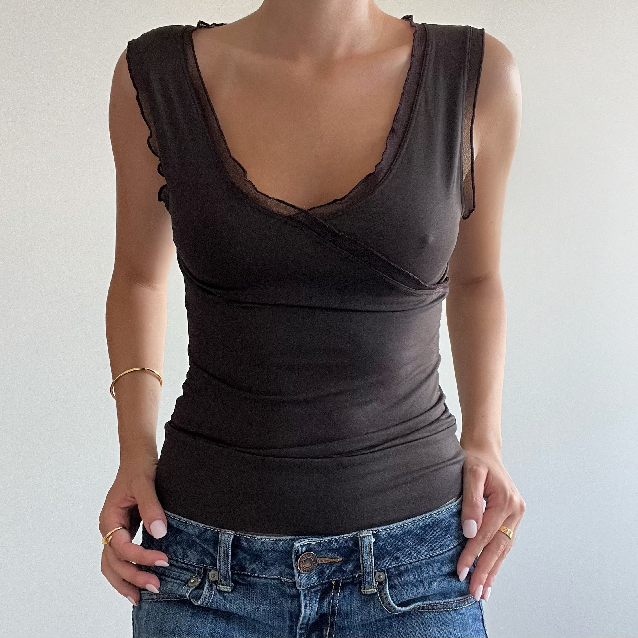 BROWN RUFFLE TOP