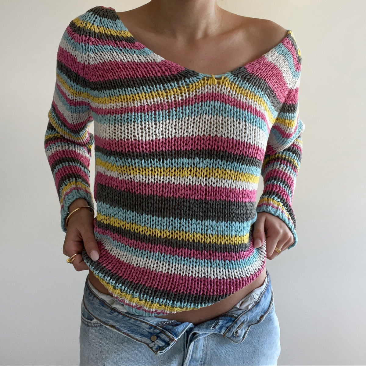 MULTICOLOR STRIPED KNIT