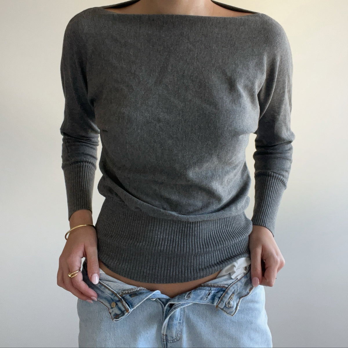 SLOUCHY GREY JUMPER