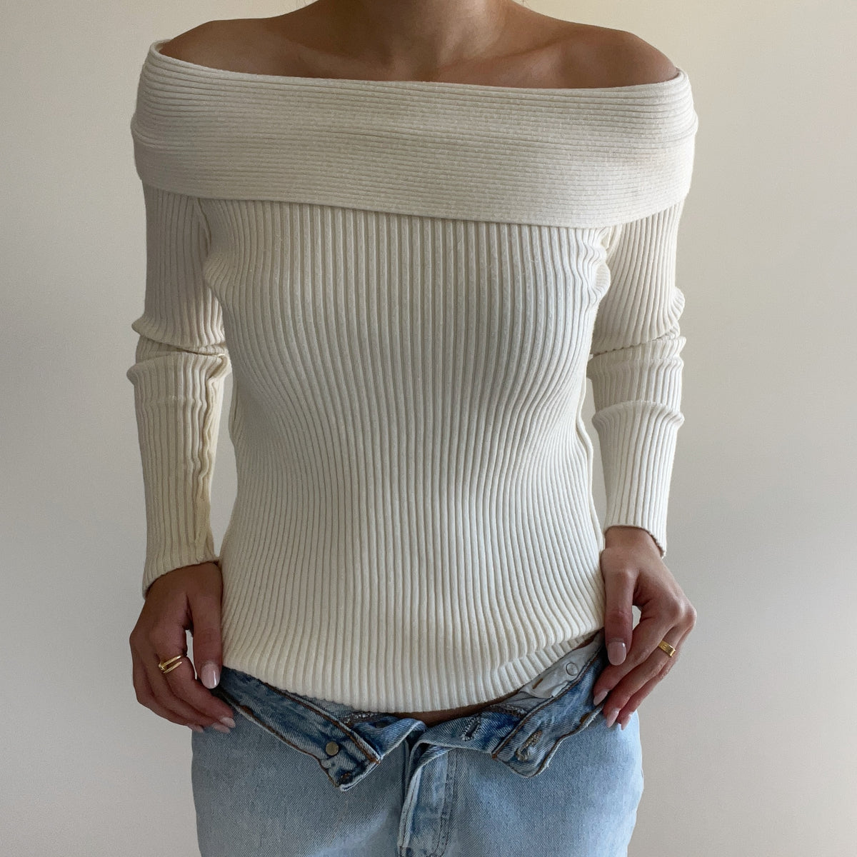 CREAM RIBBED JUMPER
