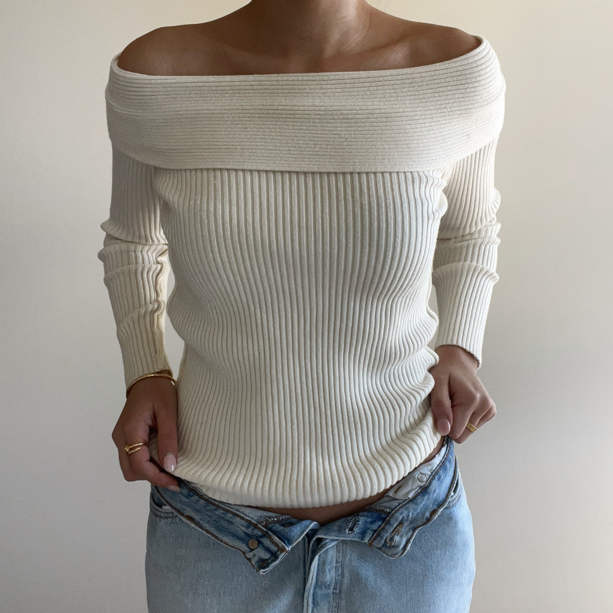 CREAM RIBBED JUMPER