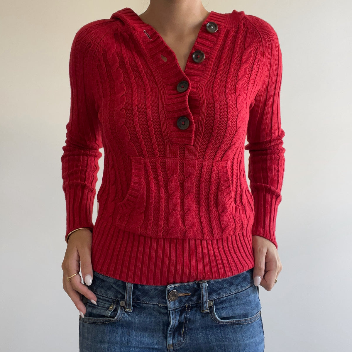 RED CABLE KNIT SWEATER