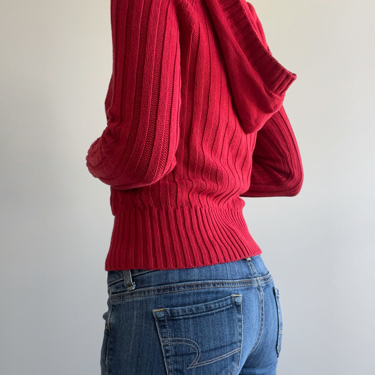 RED CABLE KNIT SWEATER