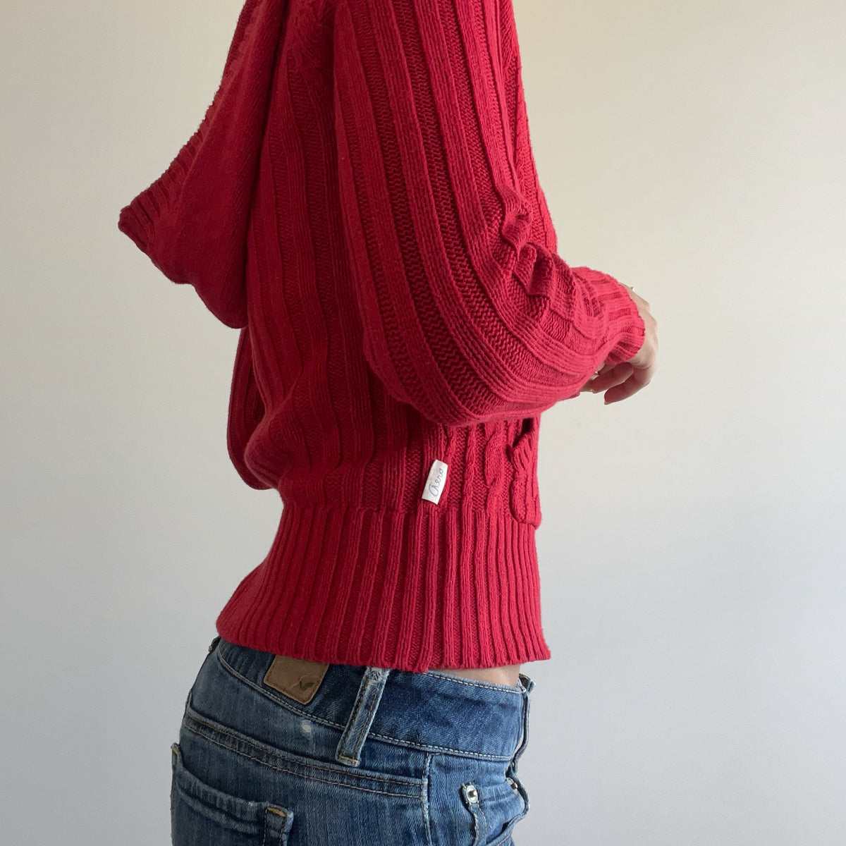 RED CABLE KNIT SWEATER