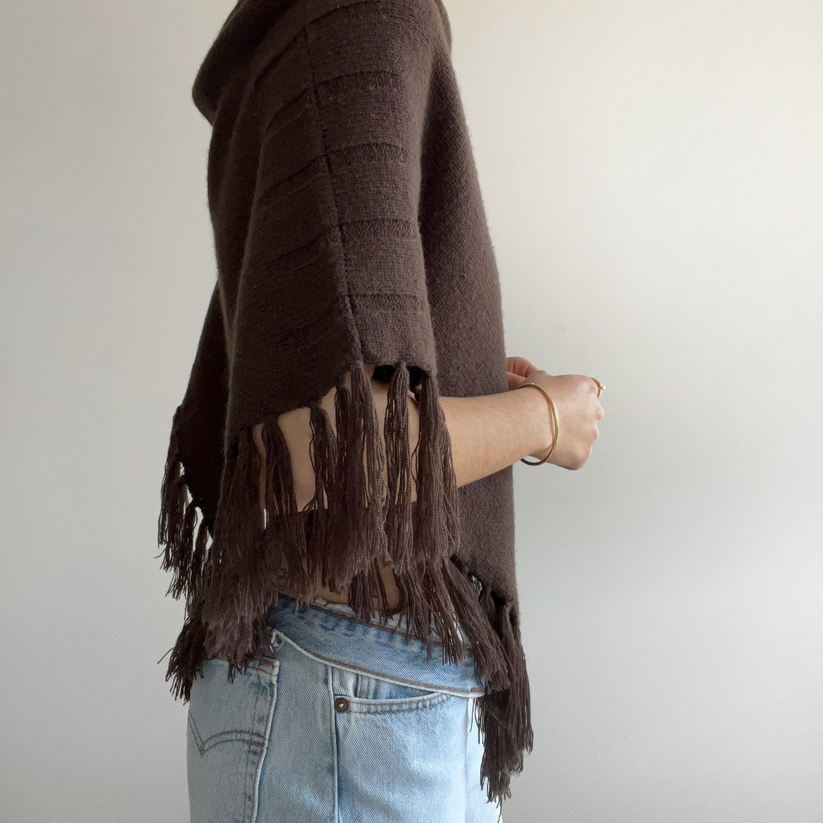 PONCHO WITH FRINGE